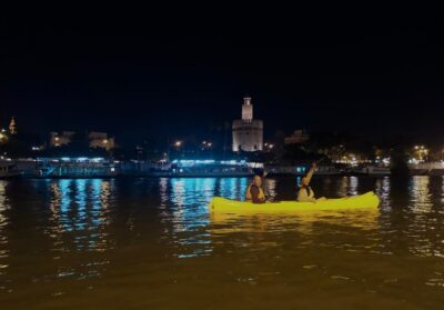 Night Kayak: Historic Seville, Triana and La Cartuja - Dock setup and the 5-minute paddle lesson: safety first, stress last
