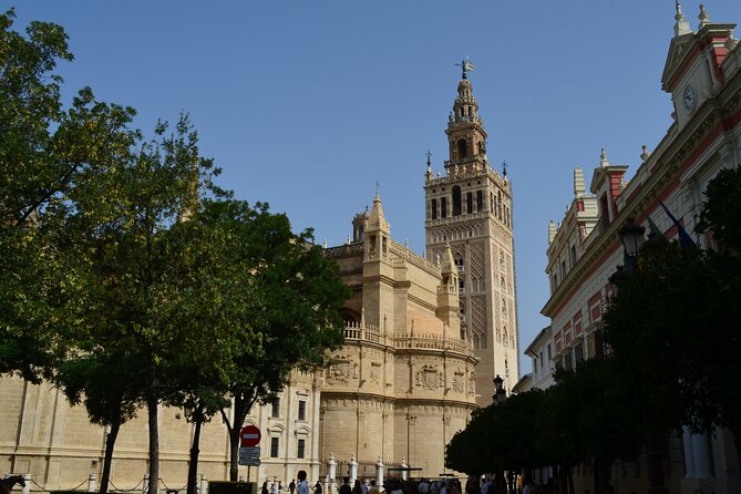 Private 2-Hour City Tour of Seville - Real Alcázar: Receiving the Keys to a Royal Visit