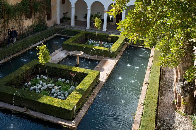 Private Granada Alhambra Tour from Seville - Generalife Palace and gardens: why this stop feels different