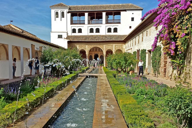Private Granada Day Trip including Alhambra and Generalife from Seville - Who should book this private day trip?