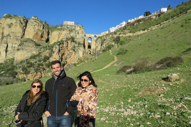 Private Guided Day Trip to the White Villages and Ronda - Pickup window and driving reality (the part people forget)