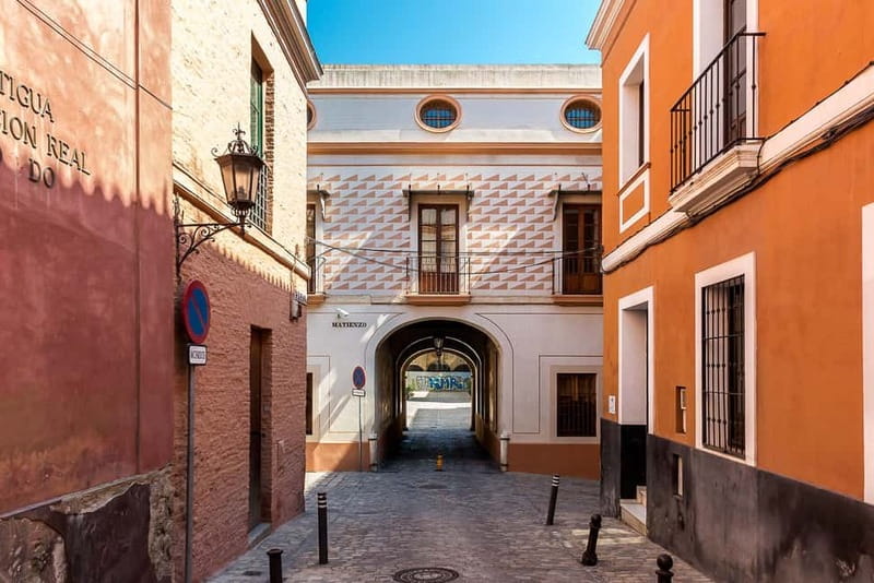 Private Guided Tour of Complete Seville and Jewish Quarter - Seville Cathedral: the kind of monument you can’t fake