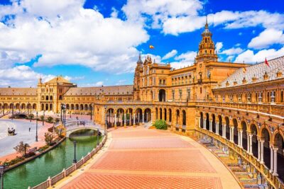 Private Monumental Walking Tour in Seville - Plaza de San Francisco and Seville City Hall: starting in the city’s real traffic