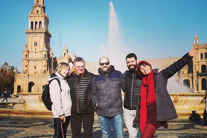 Private personalized Seville street tour of 2.5 hours - Major monuments you’ll see from the outside: Seville Cathedral and the Real Alcázar