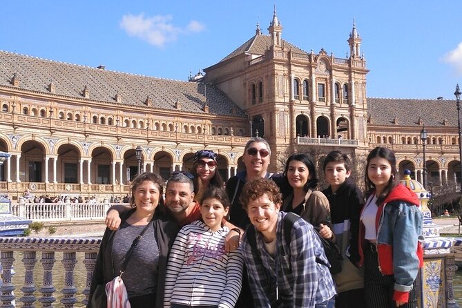 Private Tour Jewish Quarter, center and Plaza de España - Torre del Oro to the Ibero-American Exposition: How the City Reinvented Itself