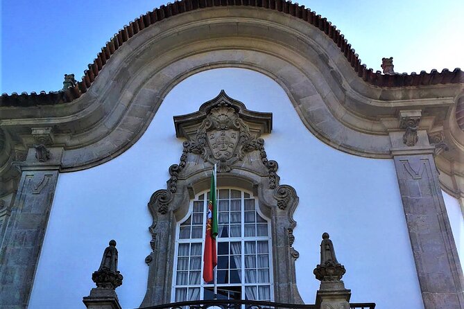 Private tour of Seville highlights - Along the Guadalquivir: Betis Street reflections and Triana’s flamenco link