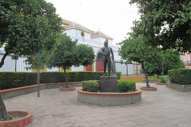 Private tour to the bullring La Maestranza - Stop 1: the bullfighting museum first (and why it helps)