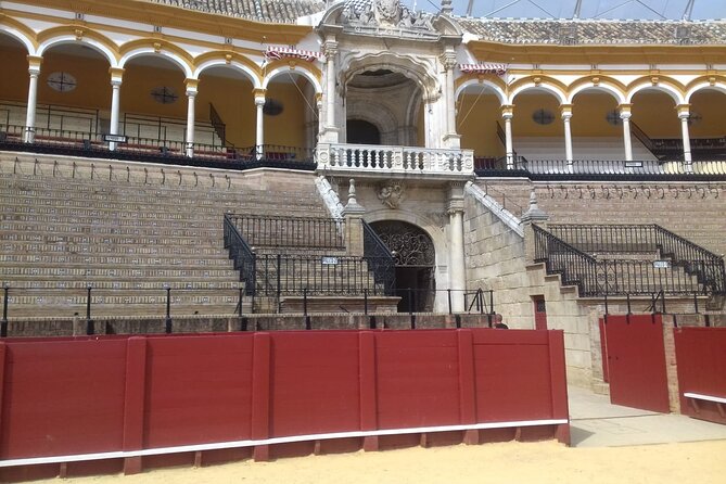 Private tour to the bullring La Maestranza - The stables and corridors: the parts most people skip