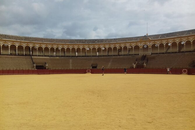 Private tour to the bullring La Maestranza - The guide: clear history, personal views, and respectful context