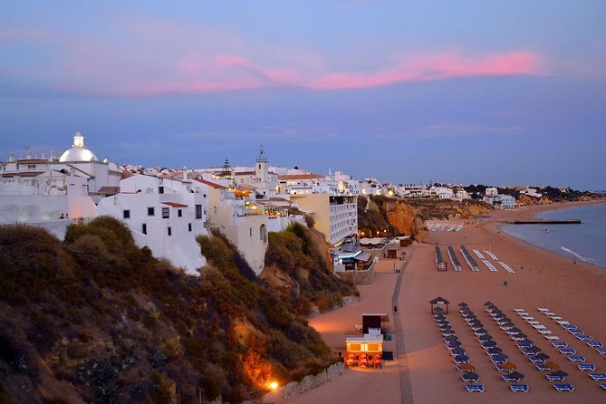 Private Transfer from Seville to Faro (FAO) Airport - Meet and Greet: Smooth Pickup or a Quick Check on Tips