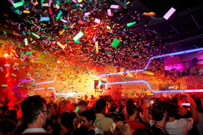 Pub Crawl + Party Night (3 Bars +VIP Entrance to a top Club ) - Alameda de Hércules at 10:00 pm: the night starts right