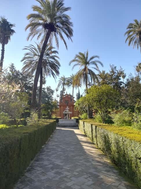Real Alcázar of Seville Skip-the-Line Private Tour - Stop 3: Gardens of the Alcázar and the Baths of María de Padilla