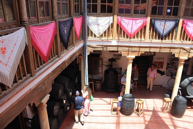 Ronda and White Villages Guided Tour from Seville - Logistics that affect your comfort: pickup, group size, and end point