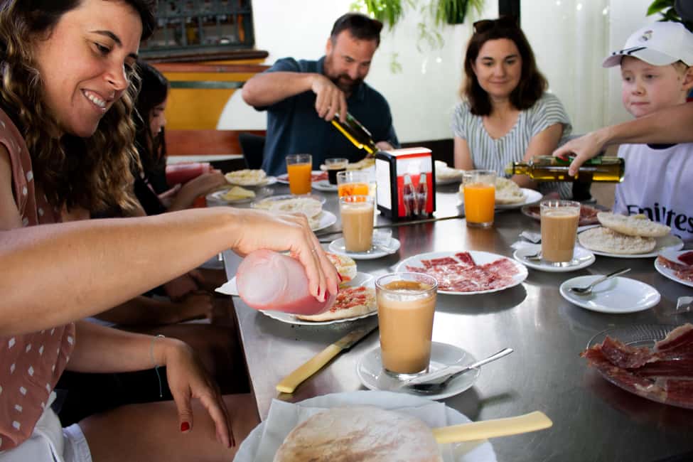 Ronda and White Villages: Small Group Day Trip Experience - Food on the day: breakfast included, lunch on your terms