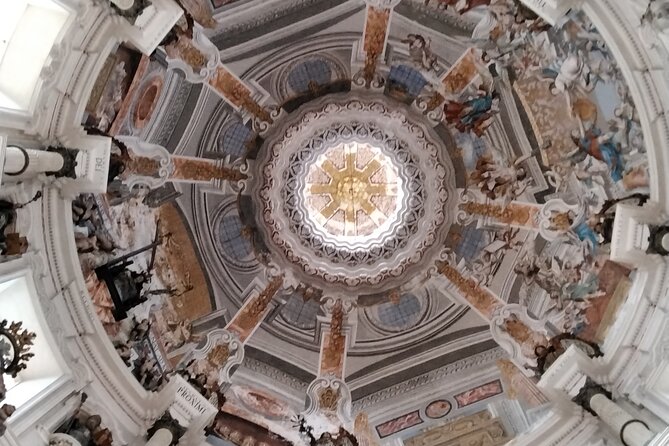 Saint Luis de los franceses Church - Meeting at Iglesia de San Luis de los Franceses: The Smooth Start