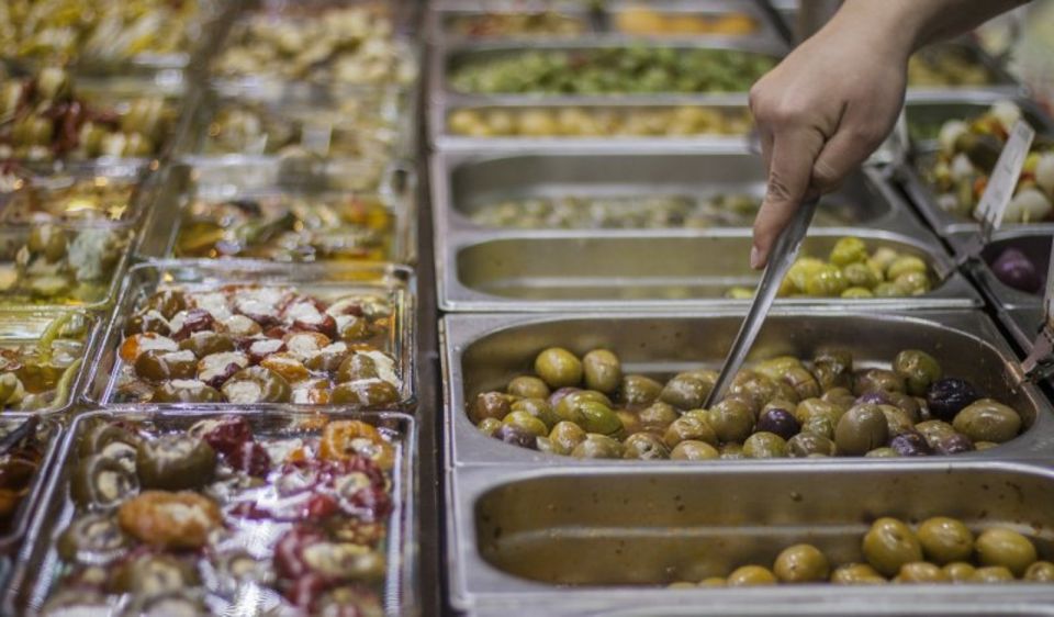 Secret Food Tour Seville - Crossing into Triana for pinchito skewer style
