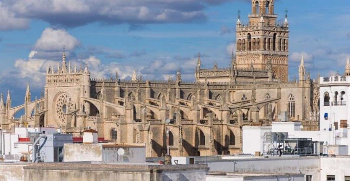 Sevilla: Alcazar and Cathedral Private Tour - Starting at Plaza del Triunfo: Where Seville Feels Central