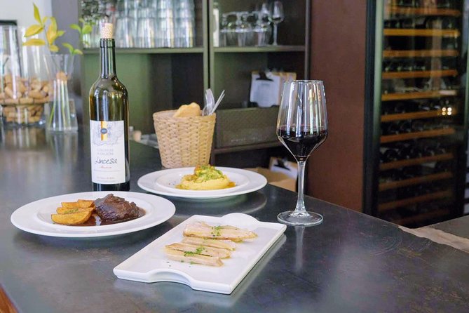 Sevilla Food Tour: Tapas, Wine, History & Traditions - Dining with limits: celiac risk, vegan mismatch, and how to handle dietary needs