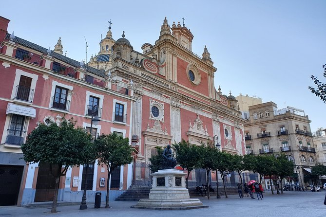 Sevilla Food Tour: Tapas, Wine, History & Traditions - Who this tapas and wine tour is best for