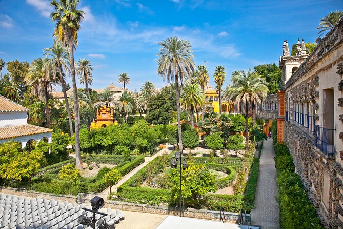 Sevilla: Guided tour to the Alcazar + Cathedral and Giralda - The Alcázar walking tour: where you’ll start seeing Islamic design