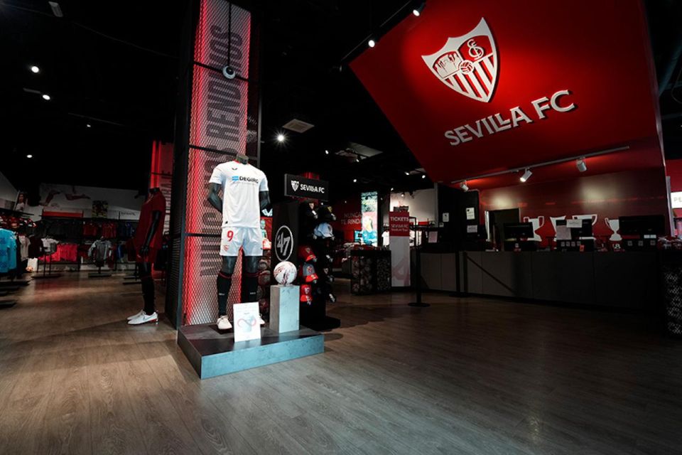 Sevilla: Ramón Sánchez Pizjuán Stadium Entry Ticket - How to make it smooth: headphones, pacing, and smart sequencing
