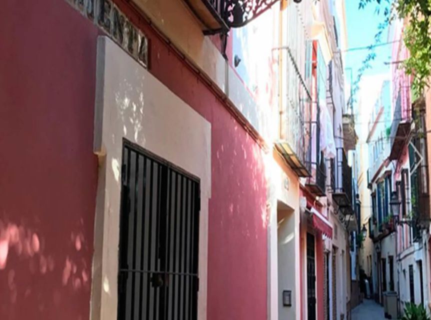 Seville: 1-Hour Walking Tour Barrio de Santa Cruz - Price and Value: Is $18 a Good Deal for This Tour?