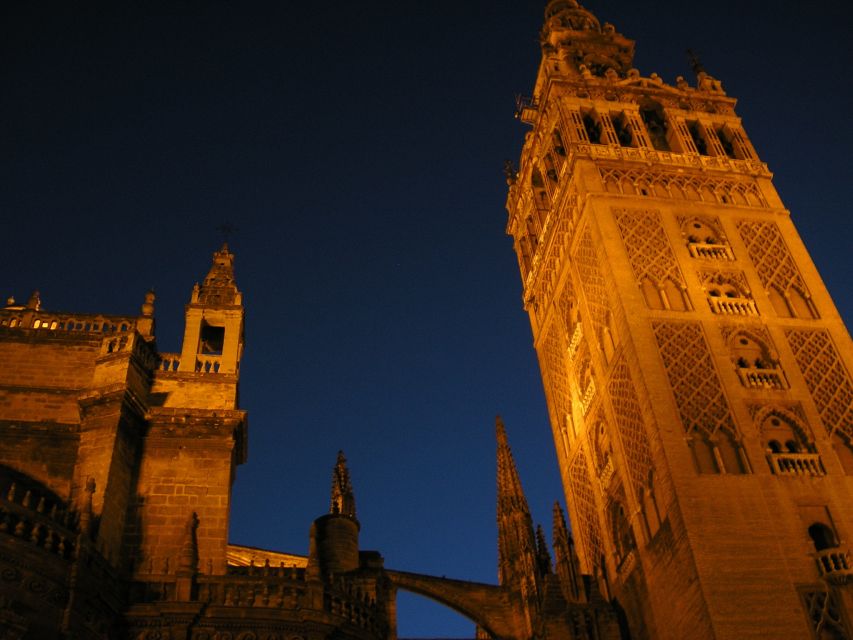 Seville: 2.5-Hour Evening Electric Bike Tour - Pace and guide style: small group, fast enough for light