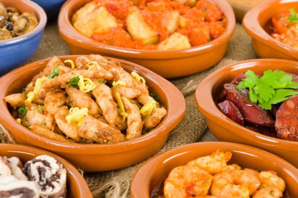 Seville: 3-Hour Tapas Tour by Bike - Meeting at Centerbici: Logistics That Affect Your Day