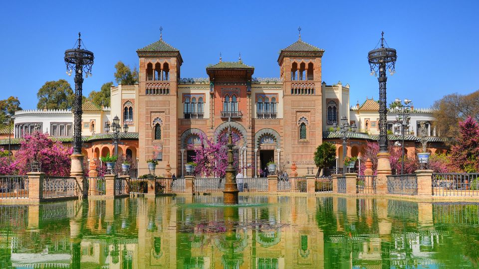 Seville 4-Hour Guided Walking Tour - Seville Cathedral and Giralda: Exterior Photos Plus the Big Story