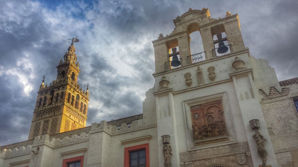 Seville 4-Hour Guided Walking Tour - Torre del Oro, Parque de María Luisa, and River Bridges