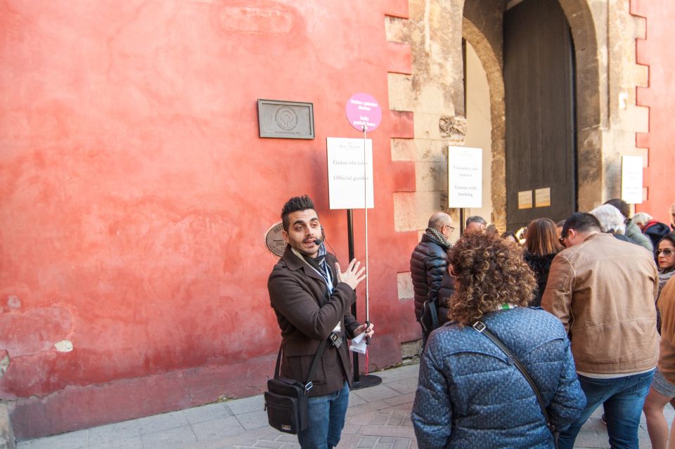 Seville: Alcázar and Cathedral Entry Ticket and Guided Tour - Starting on time at Plaza del Triunfo (no wiggle room)
