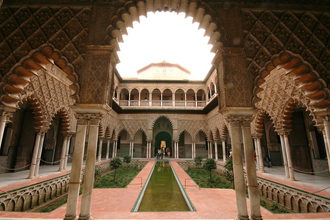 Seville Alcazar, Cathedral and Giralda Skip-The-Line Guided Tour - Meeting at the Royal Alcázar: pacing, headsets, and timing changes