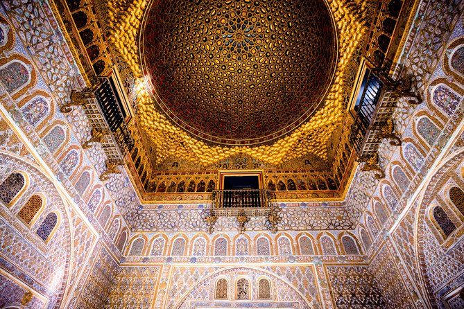 Seville Alcazar, Cathedral and Giralda Skip-The-Line Guided Tour - Stop 1: Seville Cathedral (Santa María de la Sede) in real-world scale