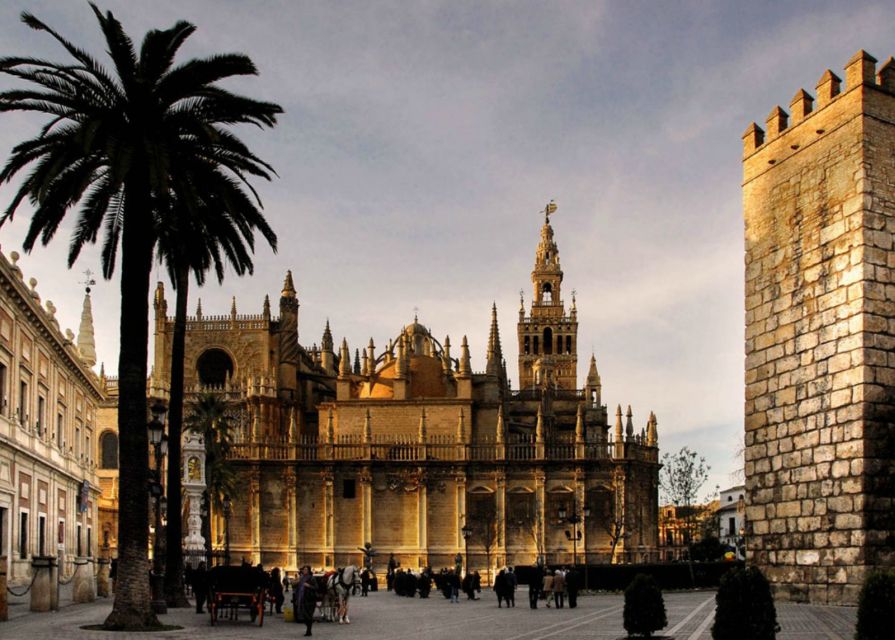 Seville: Alcazar, Cathedral, and Giralda Skip-the-Line Tour - The Giralda Tower Climb: 104 Meters of Views (and a Real Consideration)