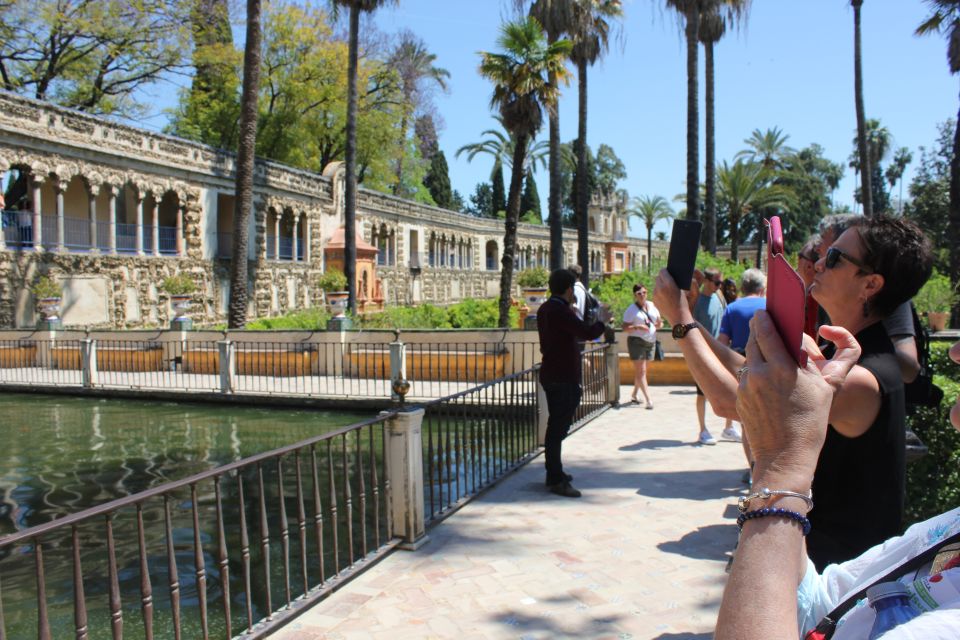 Seville: Alcazar, Cathedral, and Giralda Skip-the-Line Tour - Royal Alcázar of Seville: Palaces, Gardens, and a Game of Thrones Filming Connection