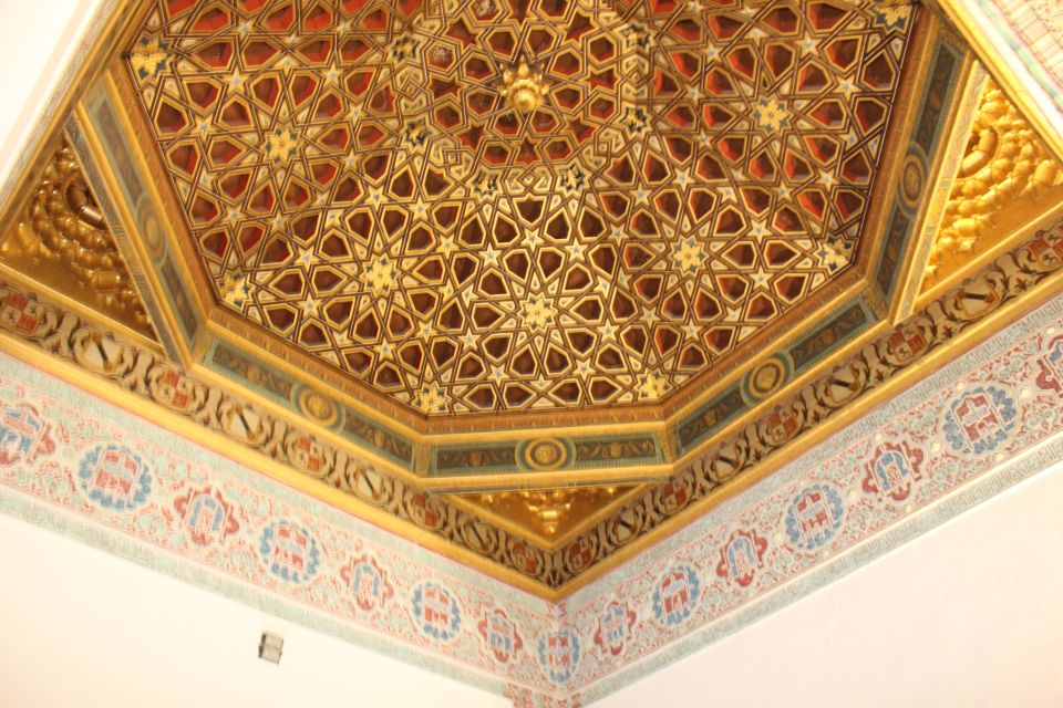 Seville: Alcazar, Cathedral, and Giralda Skip-the-Line Tour - Skip-the-Line Tickets: Why It’s Worth Paying for Convenience Here