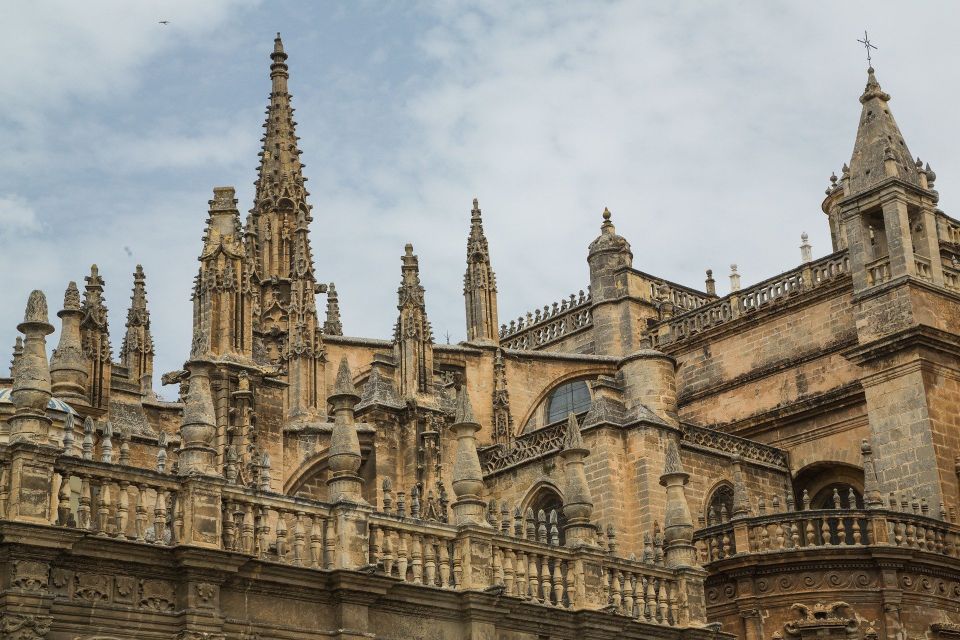 Seville: Alcázar, Cathedral & Giralda Fast Track Guided Tour - Price and Value: Is $80 Worth It?