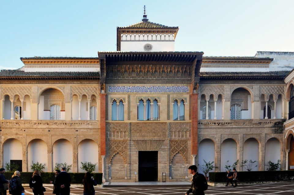 Seville: Alcazar & Cathedral Skip-the-Line Guided Tour - Price and value: what $77 buys you in Seville