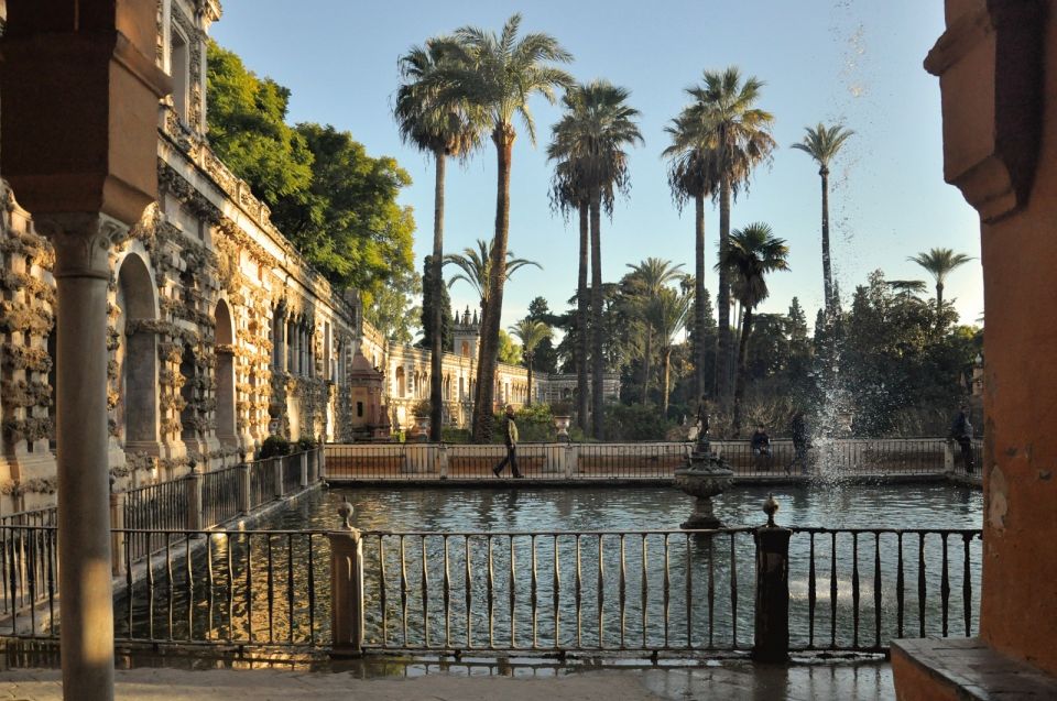 Seville: Alcazar & Cathedral Skip-the-Line Guided Tour - Should you book this Alcázar and Cathedral skip-the-line tour?