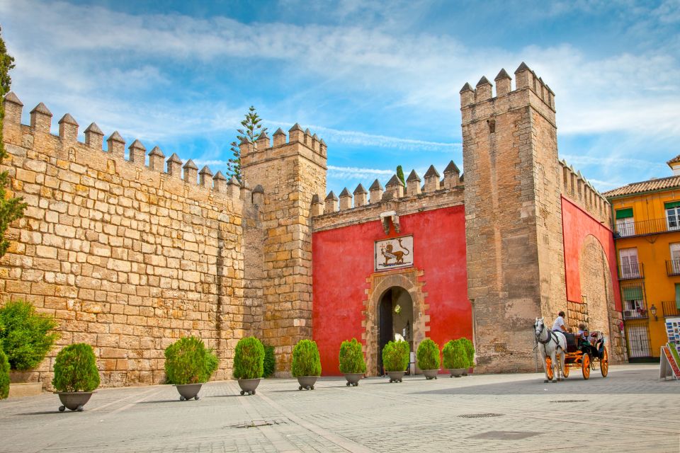 Seville: Alcázar Guided Palace Tour with Priority Access - Courtyards and gardens: the best part to take slow