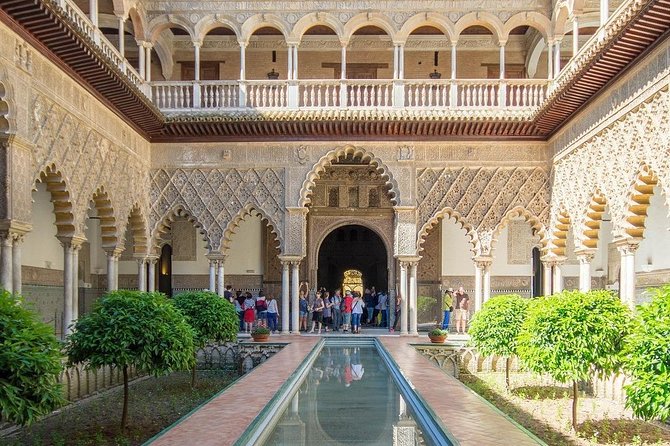 Seville Alcázar: Guided Premium Tour with Priority Entrance - Spotting the Game of Thrones Dorne Stage Area