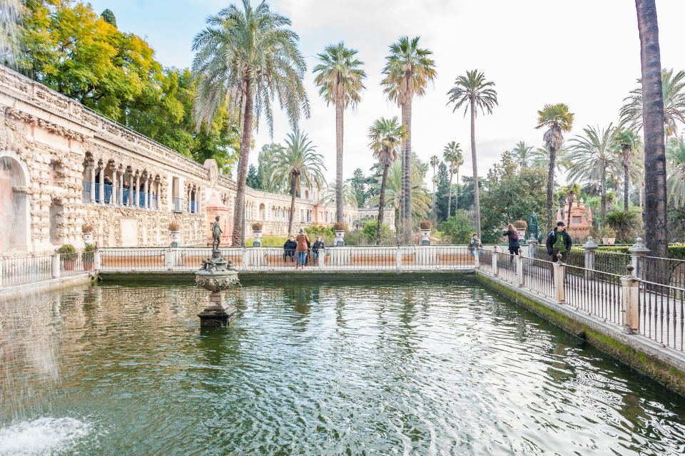 Seville: Alcazar Guided Tour with Entrance - Your Guided Walk: Small Group Pace and Real Explanations