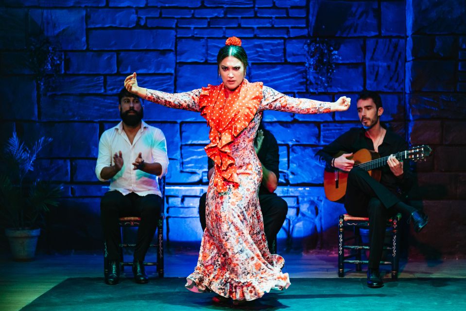 Seville: Baraka Sala Flamenca Show with Drink in Triana - The 60-Minute Show: What the 4 Artists Do With Their Time