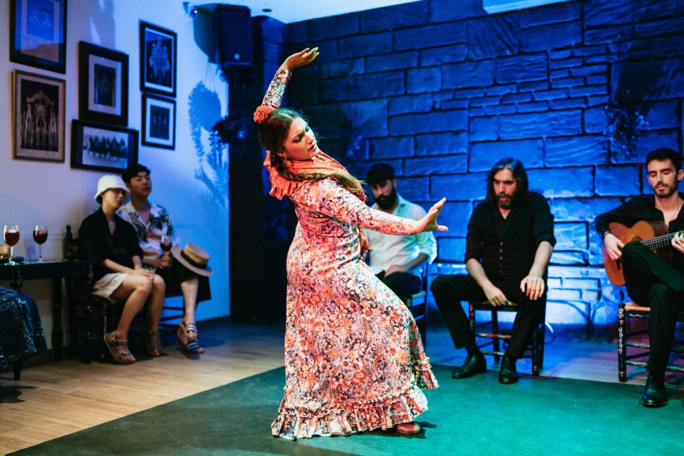 Seville: Baraka Sala Flamenca Show with Drink in Triana - Lola de los Reyes Room: Comfortable, Close, and Built for Watching