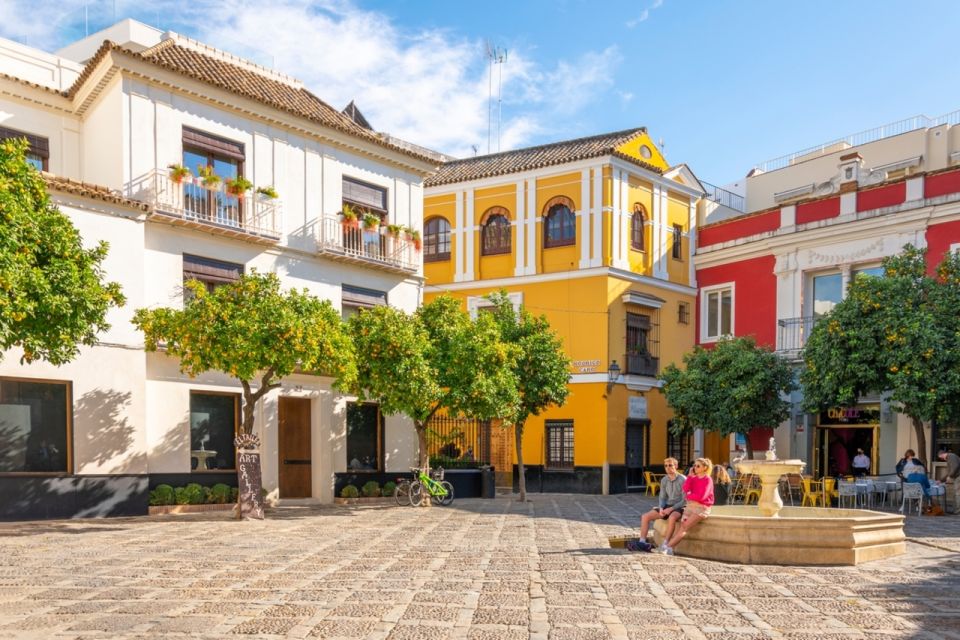 Seville: Barrio de Santa Cruz Small Group Walking Tour - Key things to know before you go