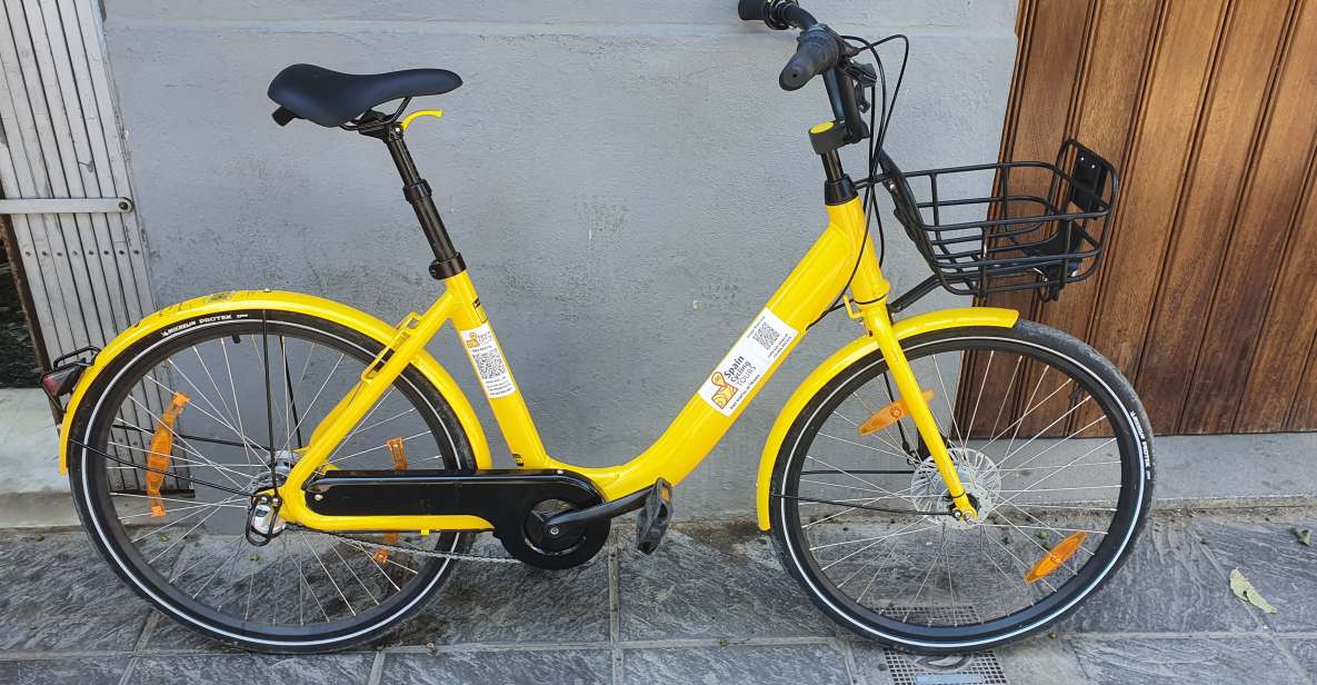 Seville: Bike Rental for a Day - Gardens plus medieval streets: how to build your route