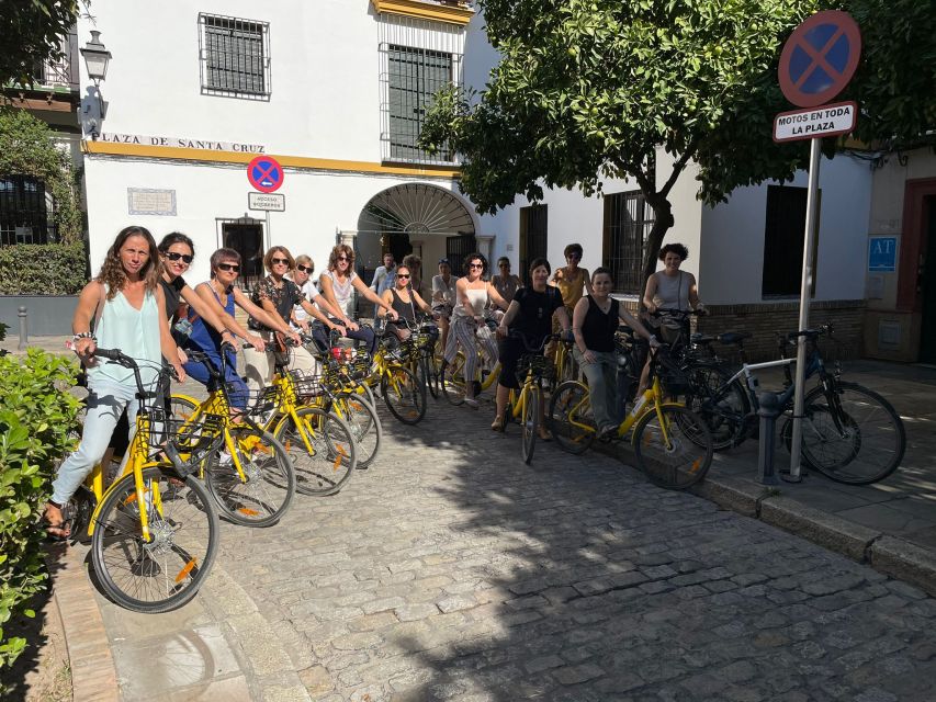 Seville: Bike Rental for a Day - Seville on a rental bike: bike lanes and a leisurely pace