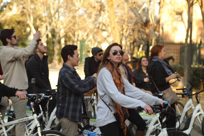 Seville Bilingual Bike Tour - Meet at Centerbici: What the 3-Hour Pace Feels Like