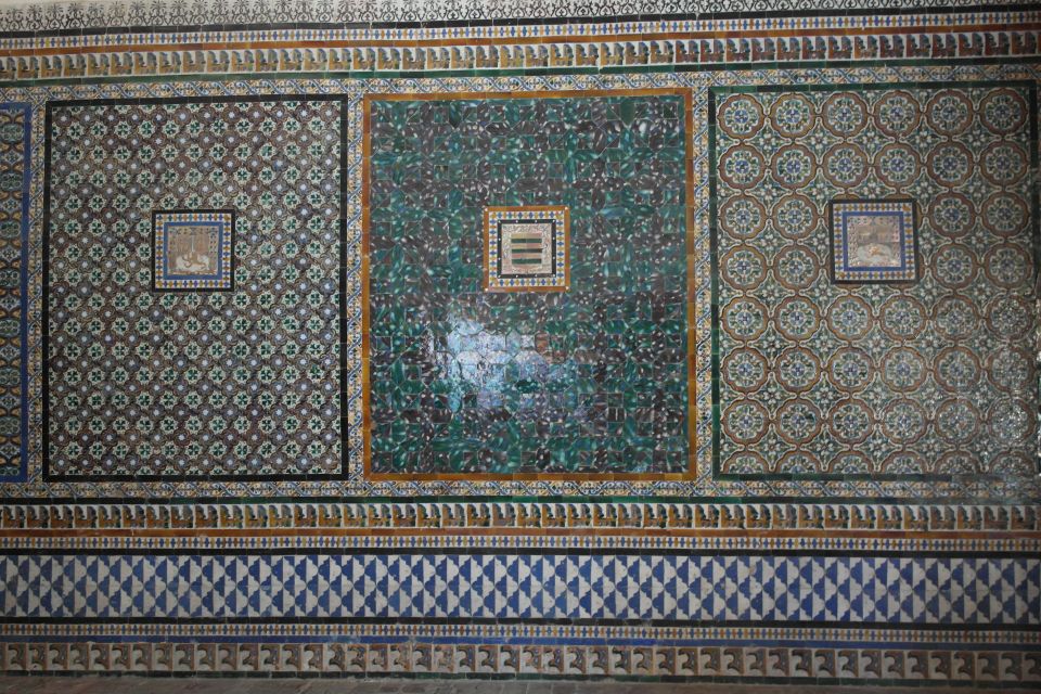 Seville: Casa de Pilatos and Condesa de Lebrija Palace Tour - Skip-the-line entry: saving time for the good parts