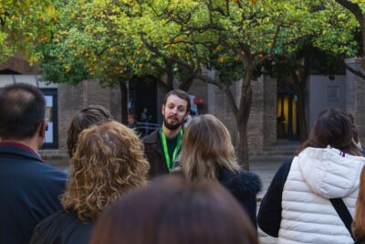 Seville: Cathedral, Giralda & Alcázar Guided Tour - Seville Cathedral on a Mosque Footprint